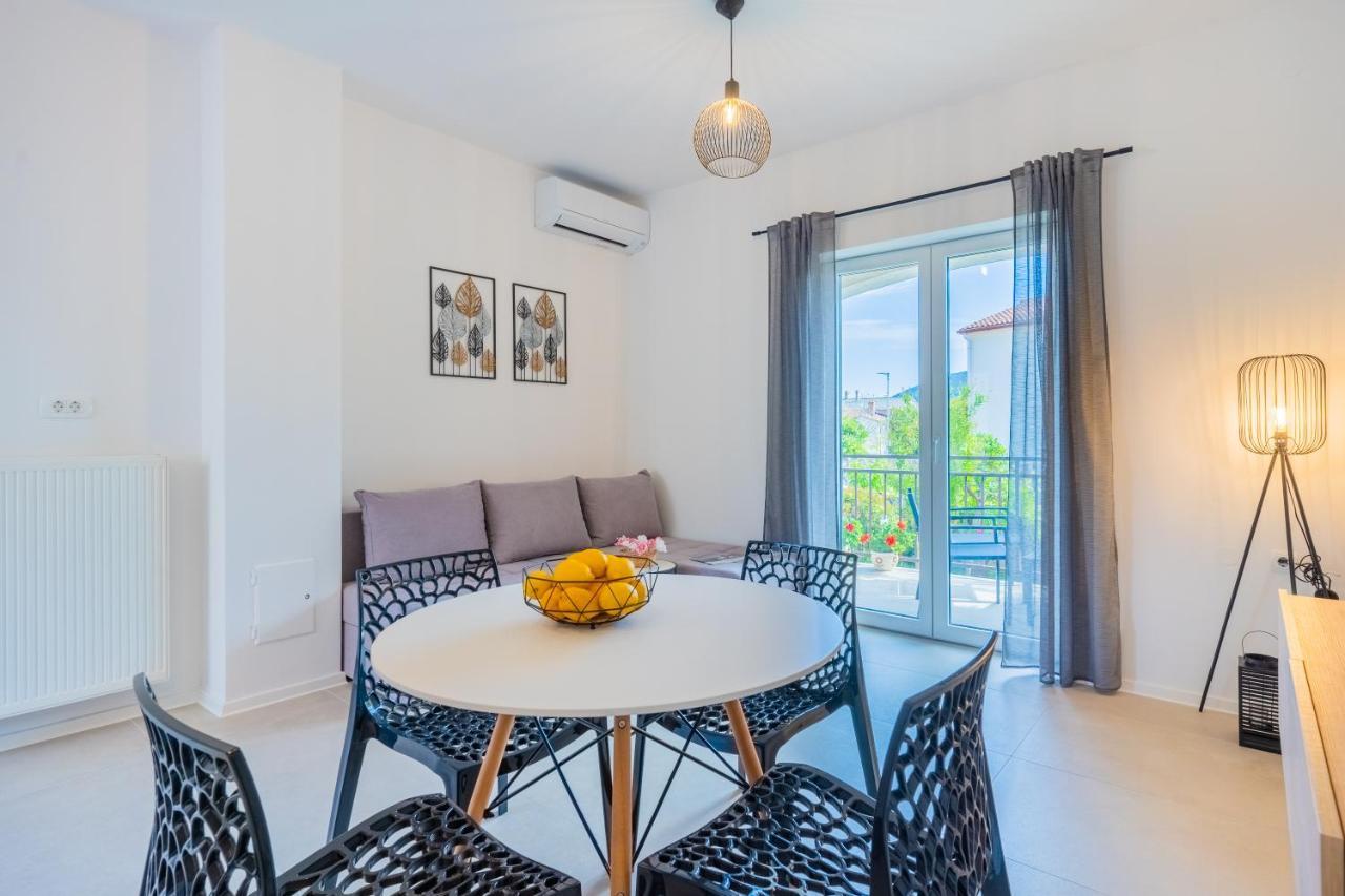 Apartments Ivanka Cres Exterior photo